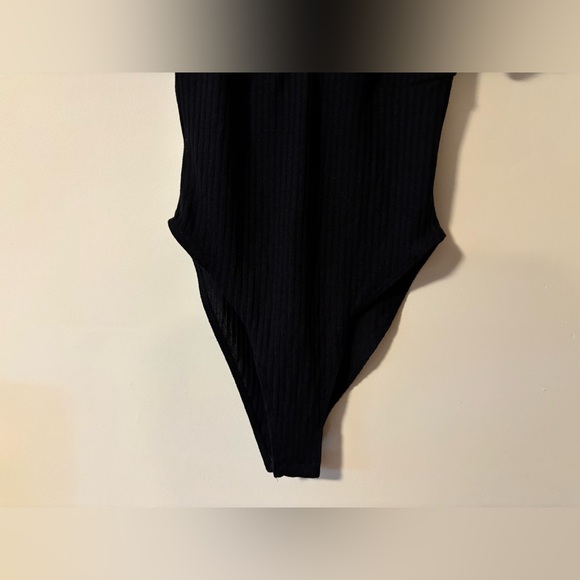 Black Ribbed Body Suit Size M - Picture 4 of 6